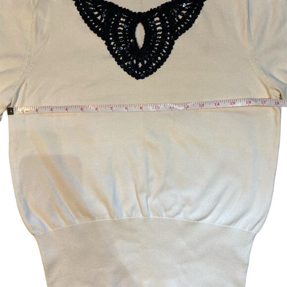 August Silk White Sweater Crochet Sequin Collar Womens Size Medium - Picture 3 of 8